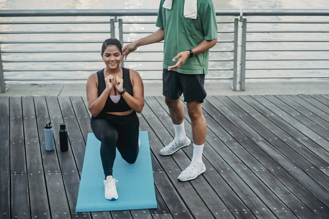 Build lean muscle safely without lifting heavy weights. Discover beginner-friendly muscle building tips, machines, and programs with GateGold Nigeria