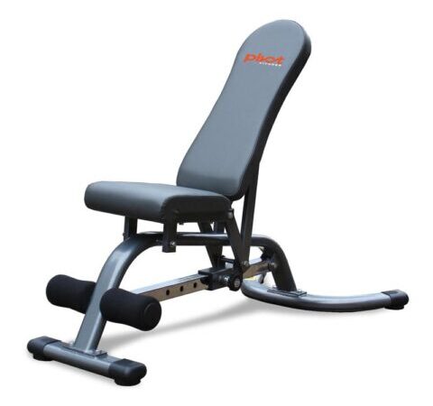 Discover the pros and cons of leasing vs buying gym equipment for your commercial fitness space. Learn which option saves cost, offers flexibility, and fits your long-term goals