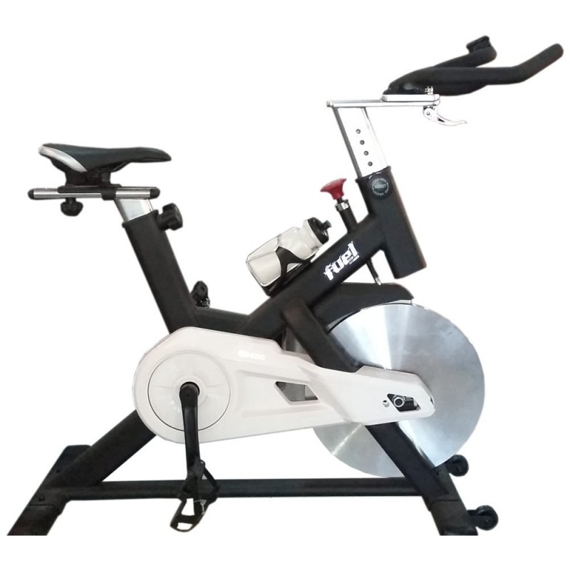Learn how to use elliptical machines properly to improve cardio fitness, burn calories, and protect your joints. Discover tips for form, settings, and common mistakes to avoid